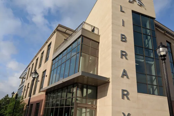 arlington_library_.jpg