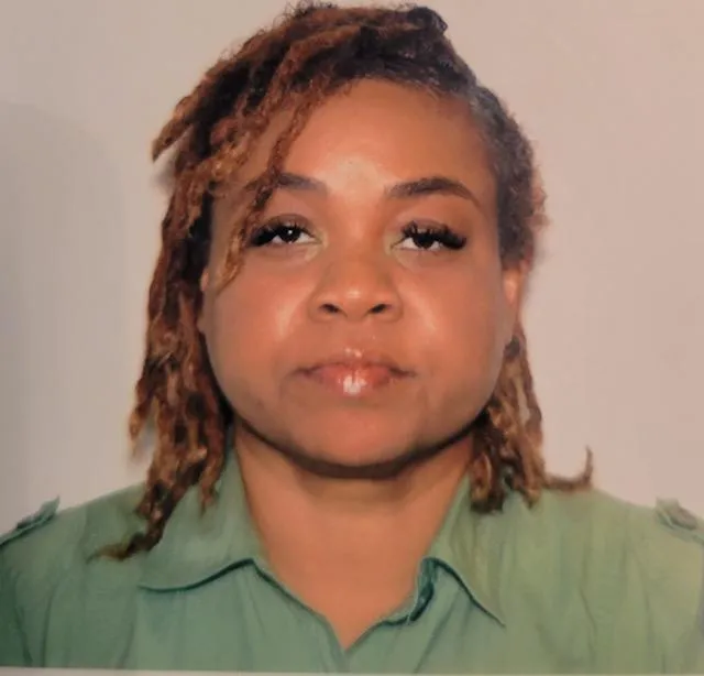 velicia.tucker.hr_.it_.jpg
